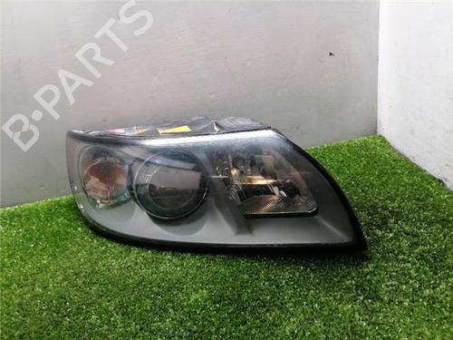 Used Right headlight Right headlight VOLVO V50 (545) 2.4 (140 hp) 34176057 34176057