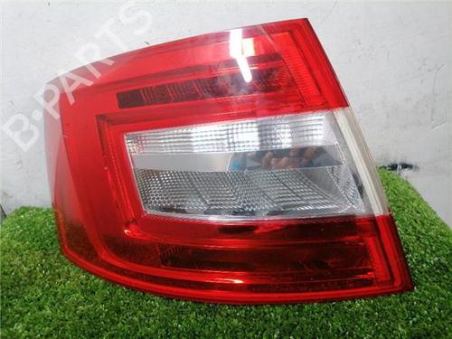Used Left taillight Left taillight SKODA OCTAVIA III (5E3, NL3, NR3) 1.4 TSI G-TEC (110 hp) 33478324 33478324