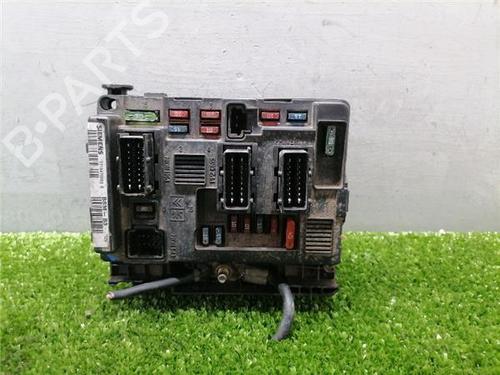 Used Fuse box Fuse box CITROËN C3 I (FC_, FN_) 1.4 HDi (68 hp) 33679288 33679288