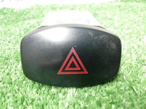 Bouton de warning DAEWOO LACETTI Hatchback (KLAN) 1.8 (122 hp) 31897424