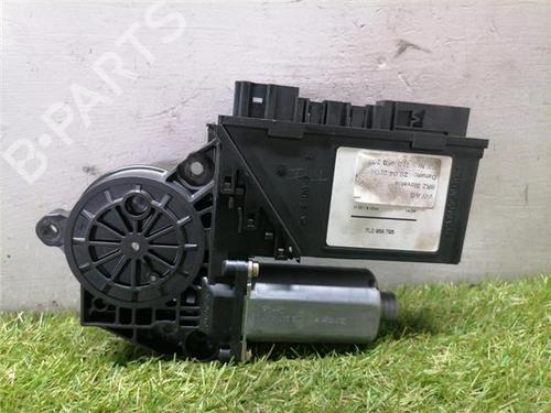 Used Right rear window motor Right rear window motor VW TOUAREG (7LA, 7L6, 7L7) 3.2 V6 (220 hp) 33278567 33278567