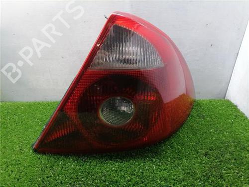 right-taillight-ford-mondeo-iii-b5y-2000-2001-2002-2003-2004-2005-2006-2007-32332566 main image