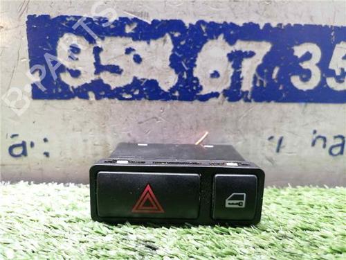 Bouton de warning BMW X5 (E53) 3.0 i (231 hp) 31899188