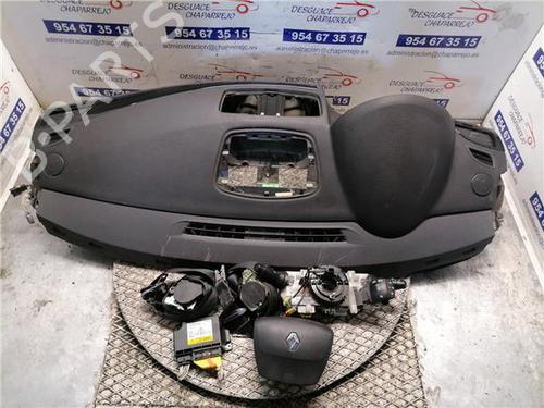 Used Airbag Kit RENAULT MEGANE II (BM0/1_, CM0/1_) 1.5 dCi (BM1E, CM1E) (106 hp) 31898440