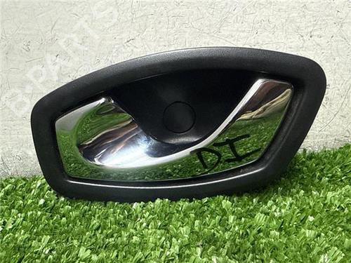 Used Front left interior door handle RENAULT CAPTUR I (J5_, H5_) 1.5 dCi 90 (J5N4, J5M5, J5MW, J5M6, J5AL, J5AJ) (90 hp) 31901805