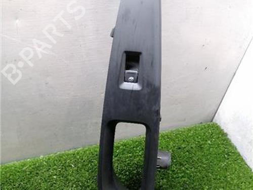Used Right front window switch SEAT LEON ST (5F8) 1.4 TSI (150 hp) 32716108