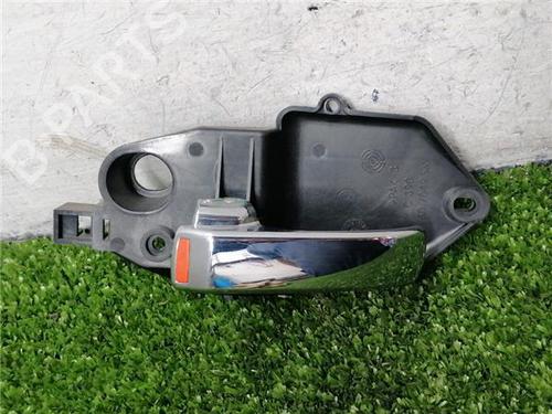 Used Front left interior door handle Front left interior door handle FIAT 500L (351_, 352_) 0.9 (199LYC1B) (105 hp) 34105939 34105939