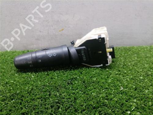 Used Switch Switch NISSAN X-TRAIL I (T30) 2.0 4x4 (150 hp) 34641530 34641530