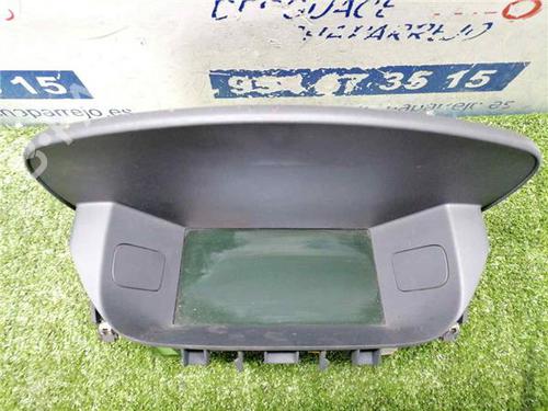 radio-renault-laguna-ii-bg01_-2001-2002-2003-2004-2005-2006-2007-31900103 main image