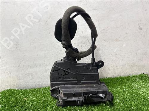 Højre bagtil lås RENAULT CAPTUR I (J5_, H5_) 1.5 dCi 90 (J5N4, J5M5, J5MW, J5M6, J5AL, J5AJ) (90 hp) 31901788