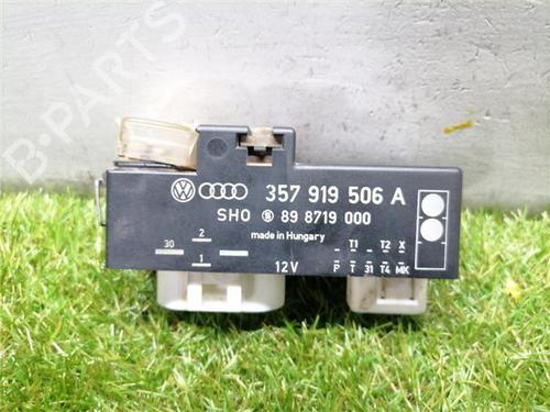 Used Electronic module Electronic module VW GOLF III (1H1) 1.9 TDI (110 hp) 33415590 33415590
