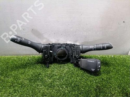 switch-renault-megane-iv-grandtour-k9amn_-2016-36790415 main image