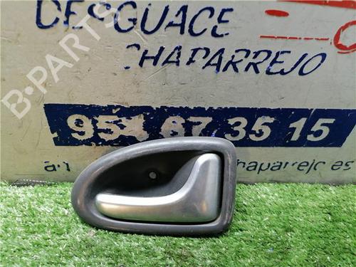 Used Front right interior door handle RENAULT MEGANE Scenic (JA0/1_) 1.9 dTi (JA0N) (98 hp) 31898660