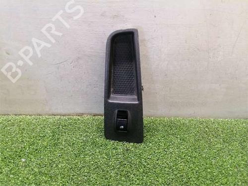 Used Right front window switch Right front window switch FIAT GRANDE PUNTO (199_) 1.3 D Multijet (75 hp) 39755152 39755152
