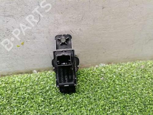 Right front window switch FIAT 500L (351_, 352_) 0.9 (199LYC1B) | BP39416799I26 - Image 2