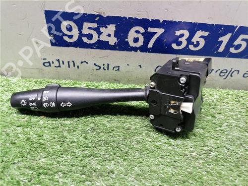 switch-nissan-almera-tino-v10-1998-1999-2000-2001-2002-2003-2004-2005-2006-31898040 main image