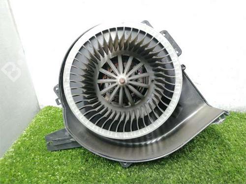 Used Heater blower motor Heater blower motor SKODA RAPID (NH3, NK3, NK6) 1.6 TDI (105 hp) 36483352 36483352