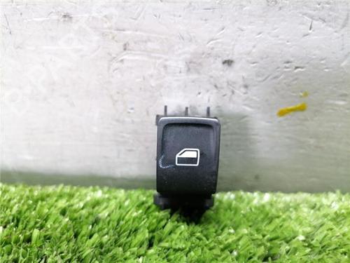 Used Right rear window switch Right rear window switch VW GOLF VII (5G1, BQ1, BE1, BE2) 1.6 TDI (105 hp) 32690206 32690206