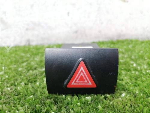 Used Warning switch Warning switch SEAT LEON (1M1) 1.9 TDI (90 hp) 33808111 33808111