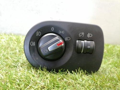switch-seat-leon-1p1-2005-2006-2007-2008-2009-2010-2011-2012-2013-34456309 main image
