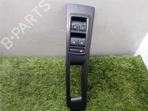 Used Left front window switch Left front window switch OPEL MERIVA B MPV (S10) 1.7 CDTI (75) (131 hp) 32690102 32690102