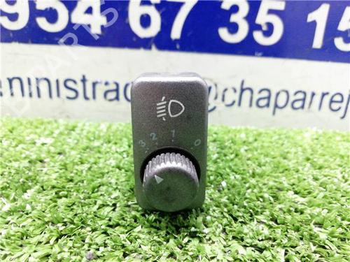 switch-kia-carens-i-mpv-fc-fj-1998-1999-2000-2001-2002-2003-2004-2005-2006-2007-31897126 main image