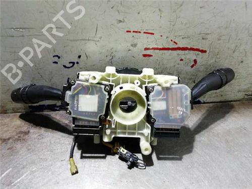 Switch HYUNDAI SANTA FÉ I (SM) 2.0 CRDi 4x4 | BP31896424I30