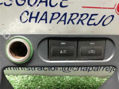 Climate control FORD TOURNEO CONNECT 1.8 TDCi | BP31896967I5