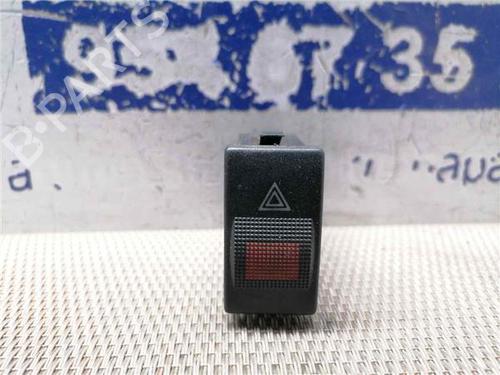 Bouton de warning AUDI A4 B5 (8D2) 1.9 TDI (110 hp) 31899866