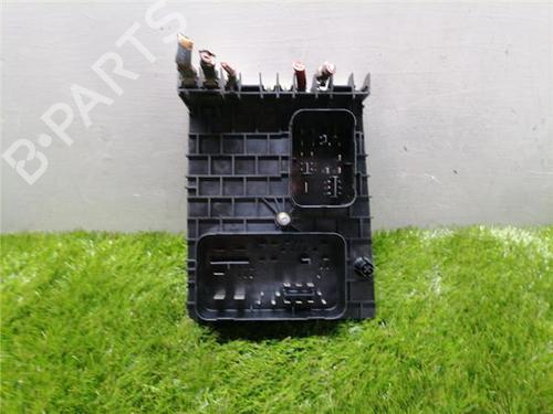 Fuse box SEAT TOLEDO III (5P2) 2.0 TDI 16V | BP33478126E1 - Image 2