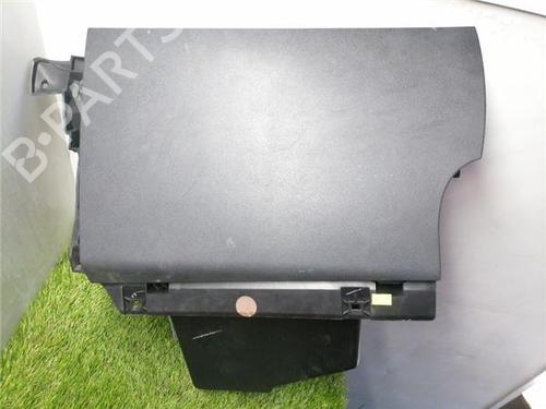 Handskerum PEUGEOT 508 I (8D_) 1.6 HDi (112 hp) 32690142