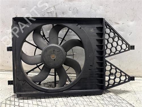 Used Radiator fan SKODA RAPID (NH3, NK3, NK6) 1.6 TDI (105 hp) 31984242