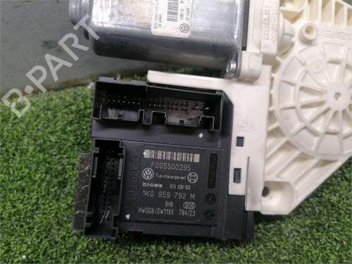 Right front window motor VW PASSAT B6 (3C2) 2.0 TDI | BP39112202E20 - Image 3