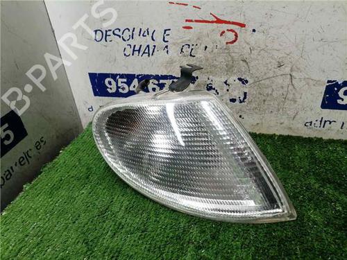 Phare droit VW SHARAN (7M8, 7M9, 7M6) 1.9 TDI (110 hp) 31890332