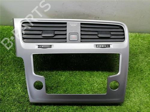 Used Warning switch Warning switch VW GOLF VII (5G1, BQ1, BE1, BE2) 1.6 TDI (105 hp) 32690192 32690192