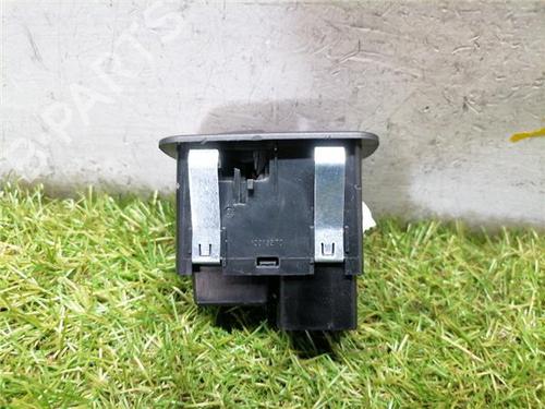 Right rear window switch FIAT FREEMONT (345_) 2.0 JTD | BP31901409I28