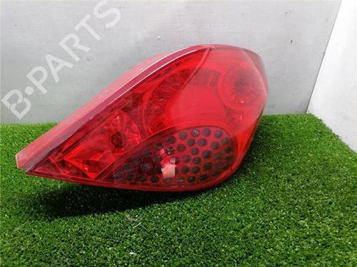 Høyre baklys PEUGEOT 207 Hatchback Van (WA_, WC_) 1.4 HDi (68 hp) 32399578