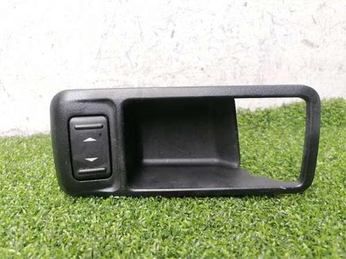 Used Left rear window switch Left rear window switch FORD KUGA I 2.0 TDCi (136 hp) 40025361 40025361