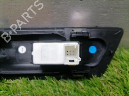 Right front window switch PEUGEOT 508 II (FB_, FH_, F3_) 2.0 BlueHDI 160 (FHEHYR) | BP31901010I26