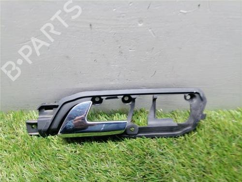 Used Front left interior door handle Front left interior door handle VW POLO IV (9N_, 9A_) 1.2 12V (64 hp) 33248555 33248555