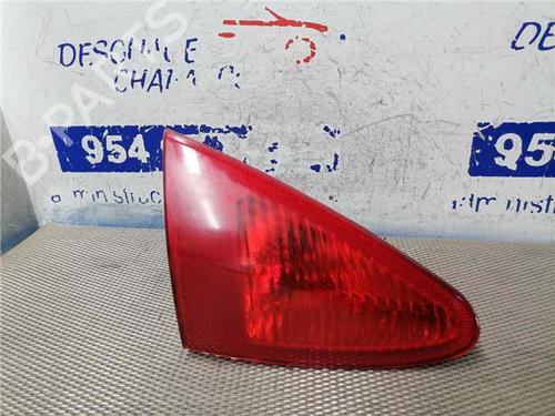 Used Left taillight ALFA ROMEO 147 (937_) 1.9 JTD (937.AXD1A, 937.BXD1A, 937.AXV1A, 937.BXB1A,... (115 hp) 31893534