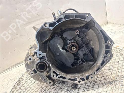 Used Gearbox OPEL ASTRA J Sports Tourer (P10) 1.7 CDTI (35) (125 hp) 32200202