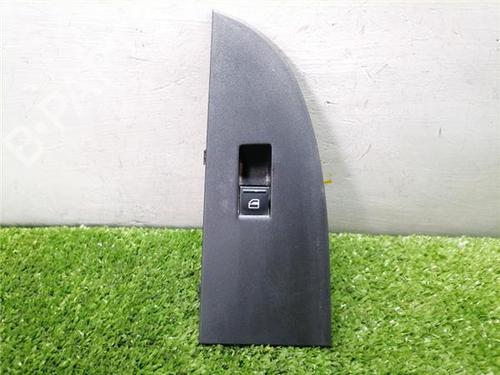 Used Right front window switch Right front window switch SEAT LEON (1P1) 1.9 TDI (105 hp) 33478020 33478020