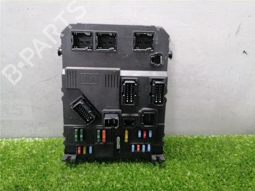 Used Fuse box Fuse box PEUGEOT 206 Hatchback (2A/C) 1.4 i (75 hp) 33679342 33679342