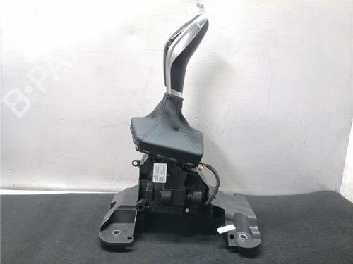 Used Gear lever BMW X1 (F48) sDrive 18 d (150 hp) 31911225