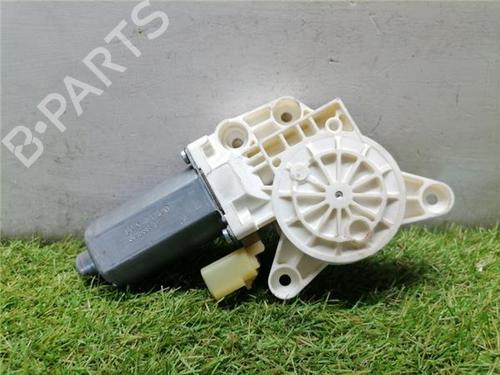 Used Left front window motor Left front window motor CHRYSLER GRAND VOYAGER V (RT) 2.8 CRD (163 hp) 33478069 33478069