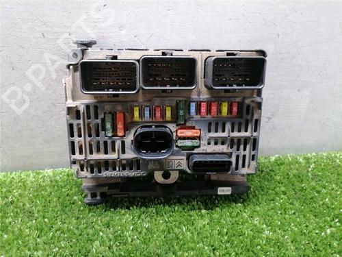 Used Fuse box Fuse box CITROËN C4 I (LC_) 2.0 HDi (136 hp) 34333439 34333439