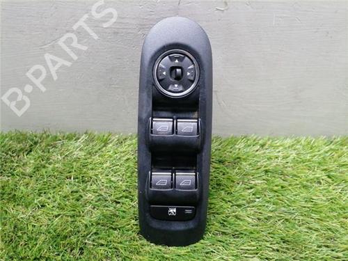 Used Left front window switch Left front window switch FORD MONDEO IV (BA7) 1.8 TDCi (125 hp) 32690158 32690158