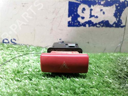 Used Warning switch LAND ROVER FREELANDER I (L314) 2.0 DI 4x4 (98 hp) 31899585