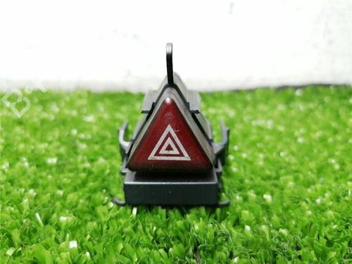 Bouton de warning MERCEDES-BENZ B-CLASS Sports Tourer (W245) B 200 CDI (245.208) (140 hp) 31911544